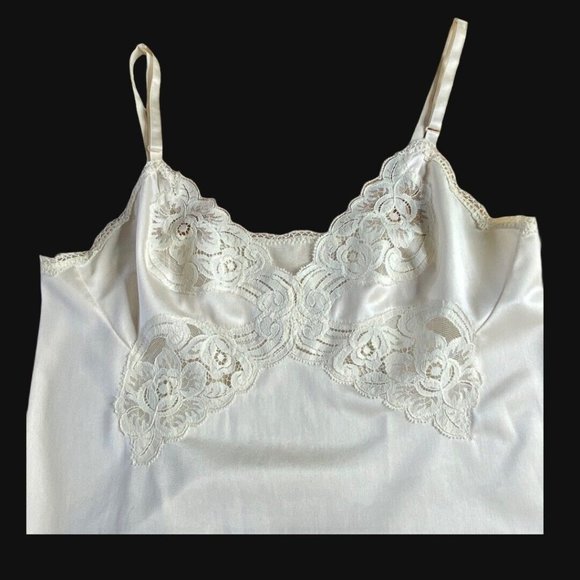 Vintage Vanity Fair 70's Sissy 32 Nylon Full Slip Dress Lingerie Lace Beige 30L - Picture 5 of 12